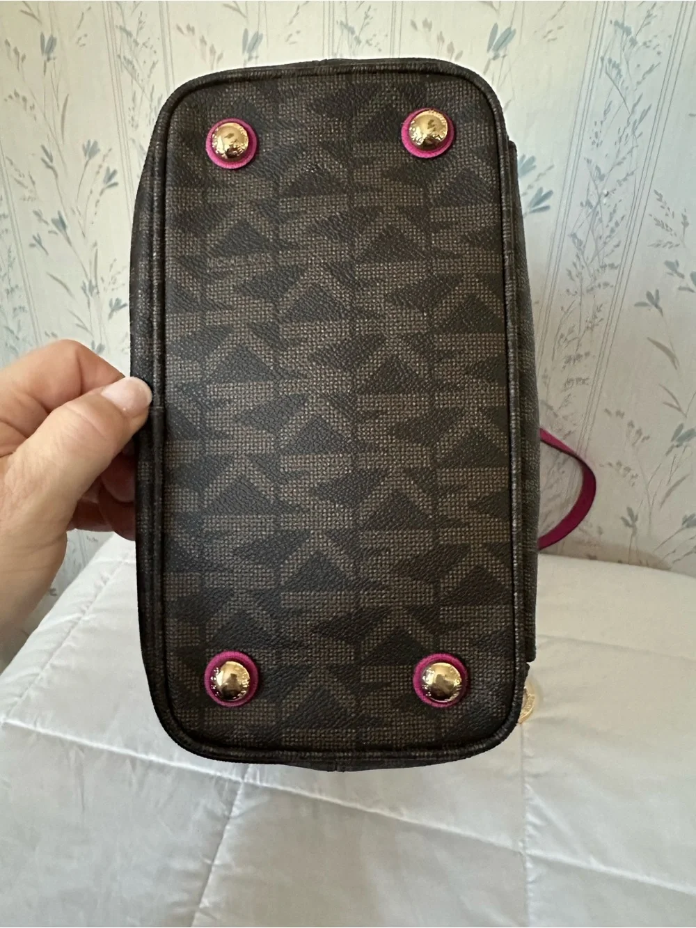 Michael Kors Brown & Fuchsia Jet Set Signature Tote